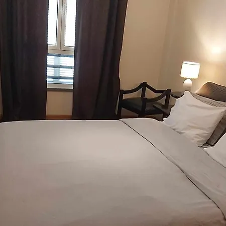 Comfy And Charming Palace Διαμέρισμα